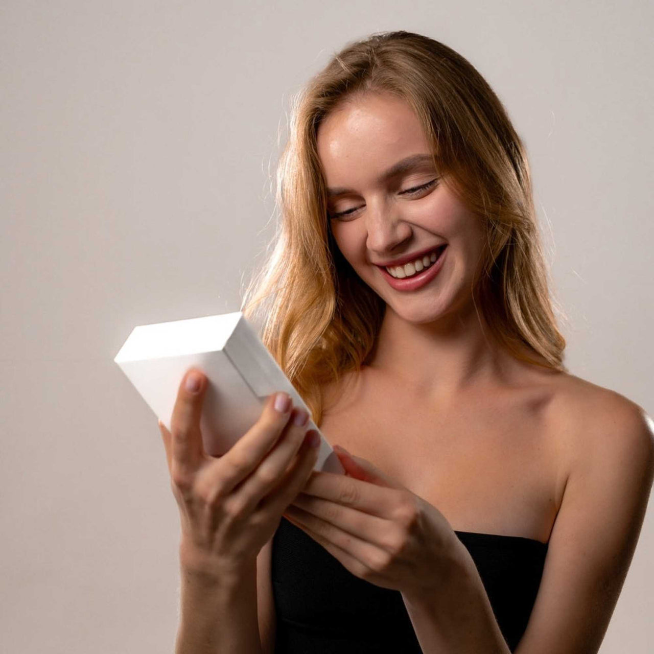 Photo Projection Bracelet - From Ultrasound to Forever